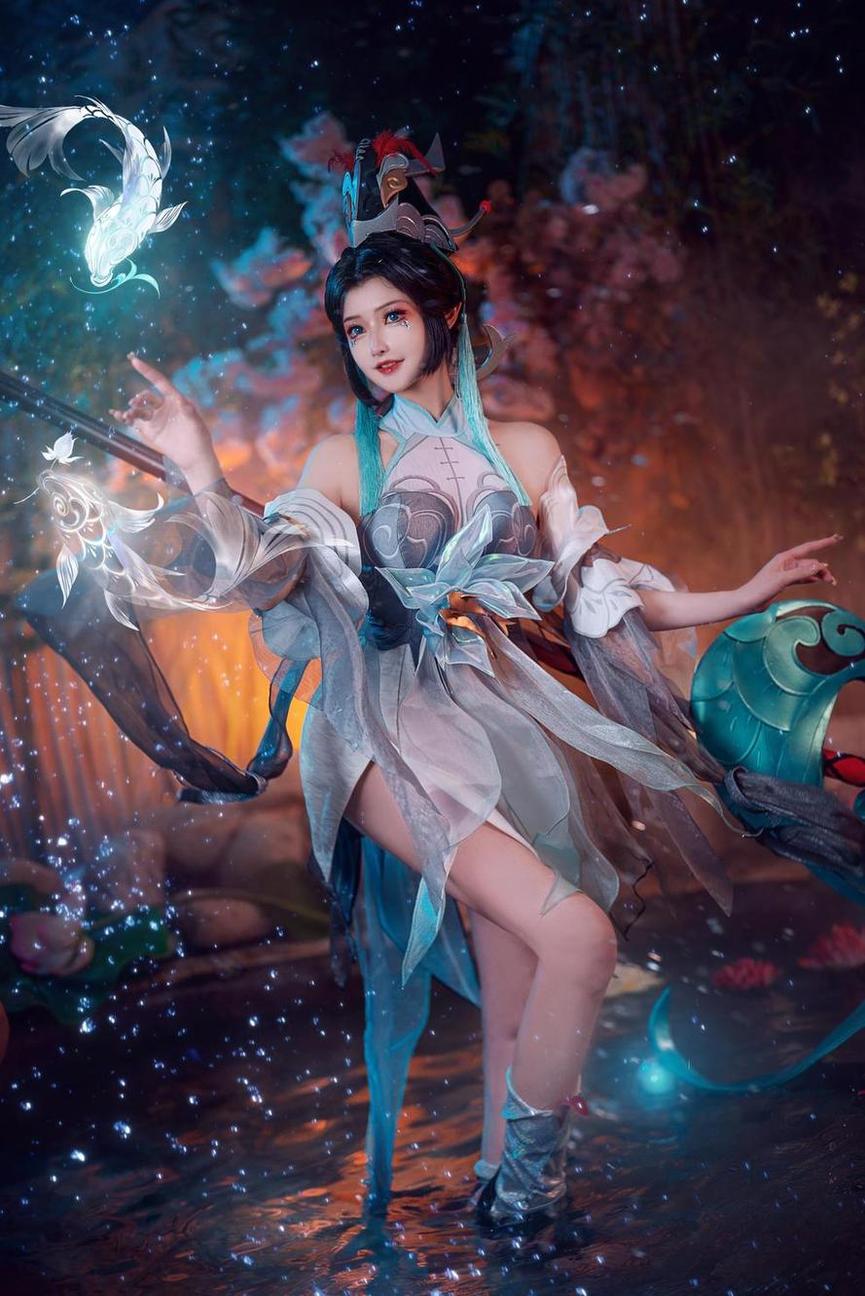 双重颜值担当的露儿大魔王cos，你绝不能错过