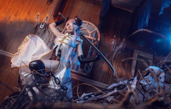 麻花麻花酱cos图片系列曝光：Cosplay没错，死了也要cos下去